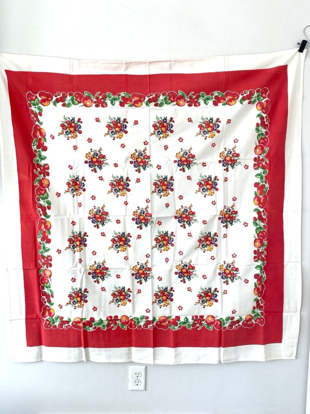 Vintage Fruit Print Cotton Table Cloth 52” x 52” Brand New in Package